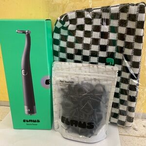 Flaus Electric Flosser Starter Set Brand New in Box with Refills and Bag